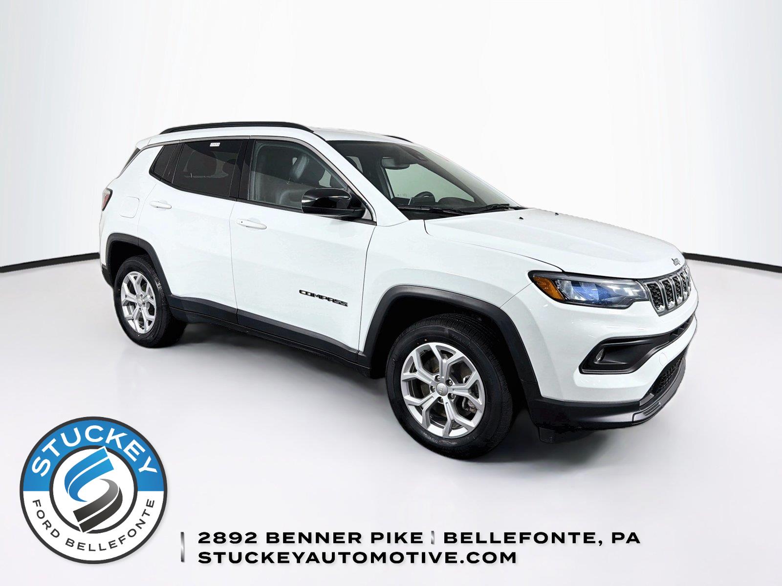 Bright White Clearcoat 2024 Jeep Compass SUV / Crossover Four-Wheel Drive 8-Speed Automatic