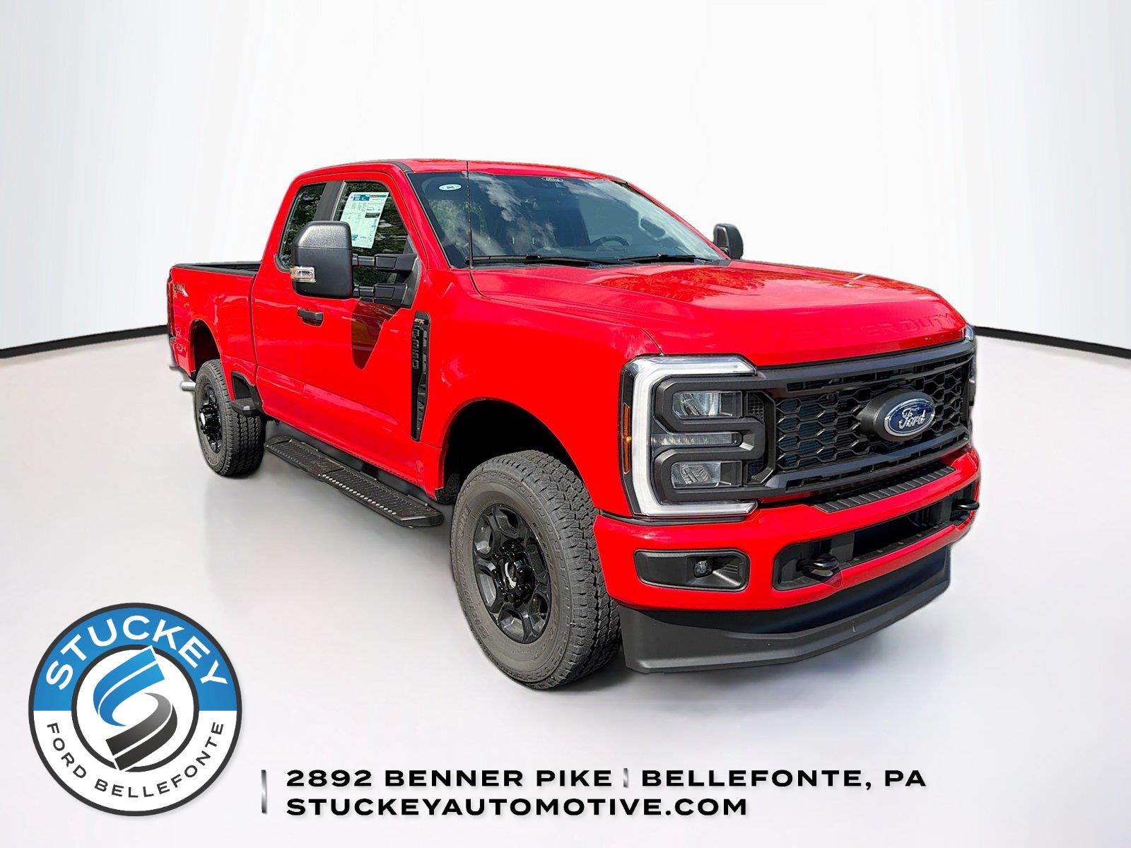 2026 Ford F-350 Super Duty Rojo (Race Red) Camioneta Todo terreno Automática