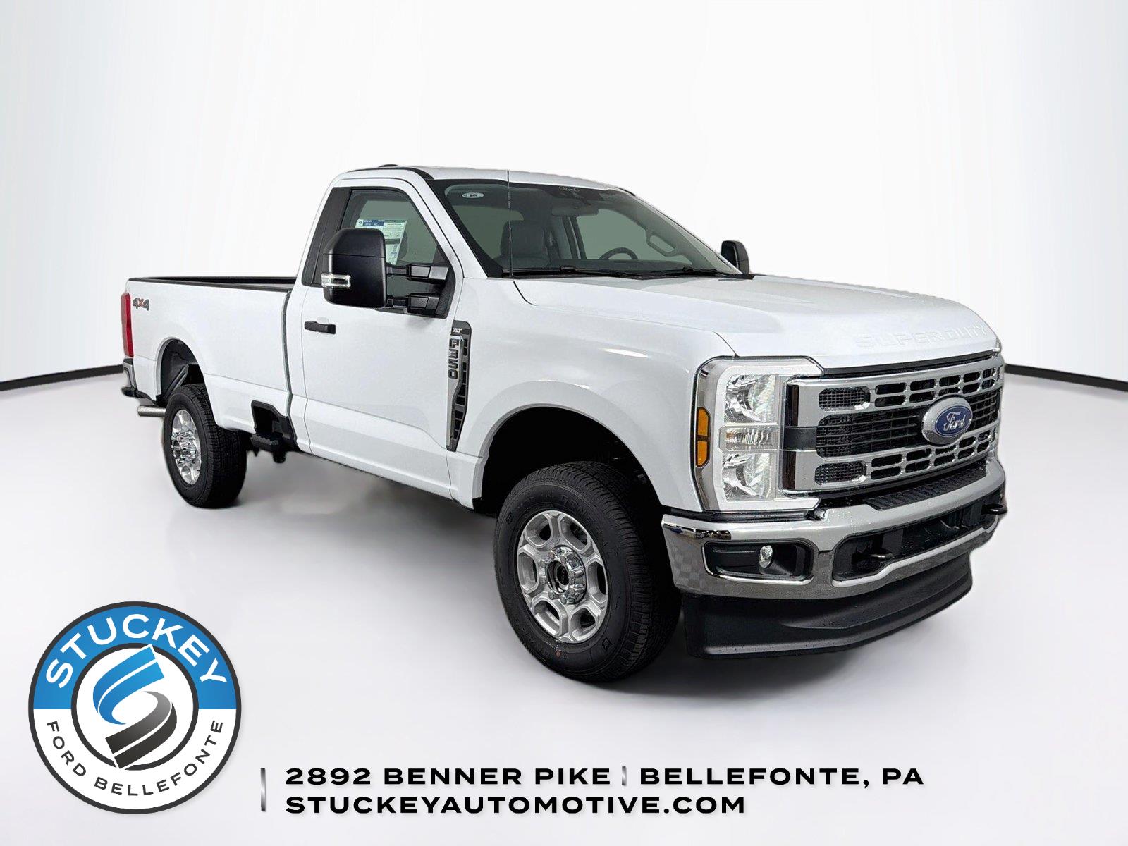 Oxford White 2026 Ford F-350 Super Duty Pickup Truck Four-Wheel Drive Automatic