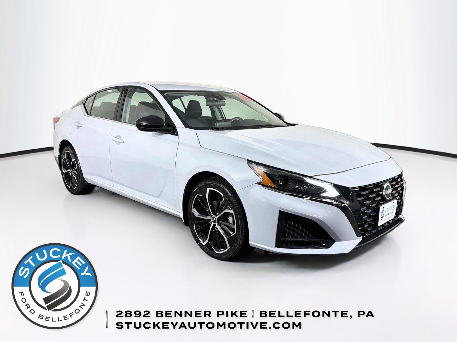 Gray Sky Pearl 2023 Nissan Altima Sedan All-Wheel Drive Continuously Variable Transmission
