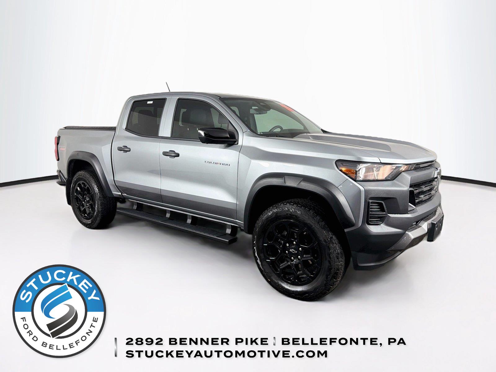 Sterling Gray Metallic 2026 Chevrolet Colorado Pickup Truck Four-Wheel Drive 8-Speed Automatic