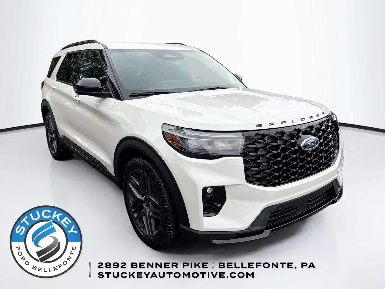 Star White Metallic Tri-Coat 2026 Ford Explorer SUV / Crossover All-Wheel Drive Automatic