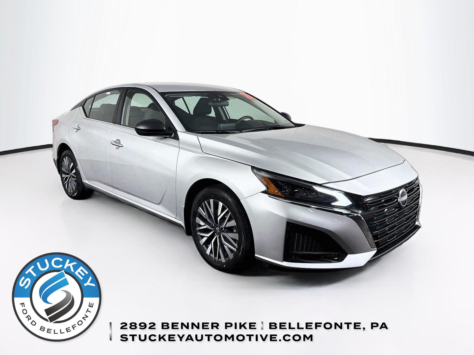 Brilliant Silver Metallic 2024 Nissan Altima Sedan All-Wheel Drive Continuously Variable Transmission