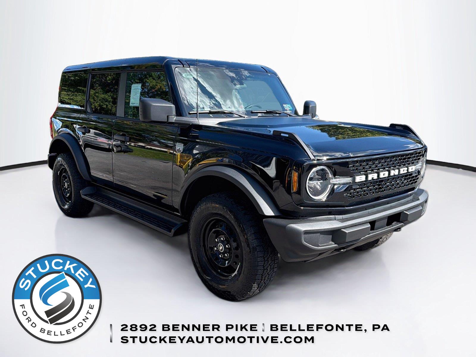 Shadow Black 2026 Ford Bronco SUV / Crossover Four-Wheel Drive Automatic