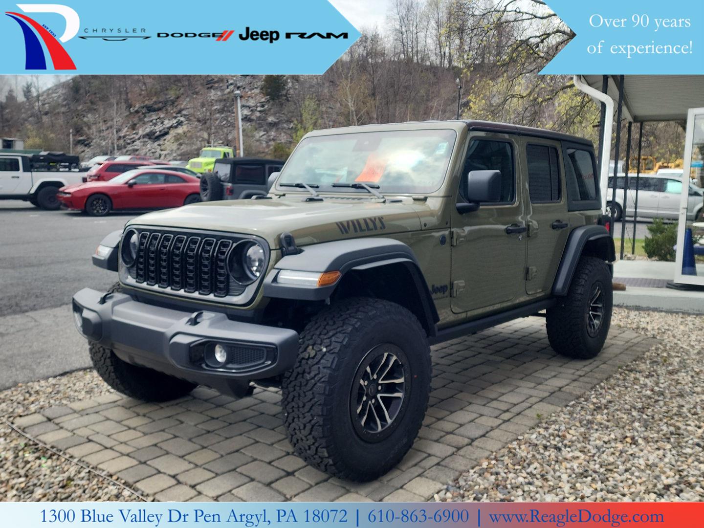 41 2025 Jeep Wrangler Willys 4-Door 4WD SUV / Crossover Four-Wheel Drive 6-Speed Manual