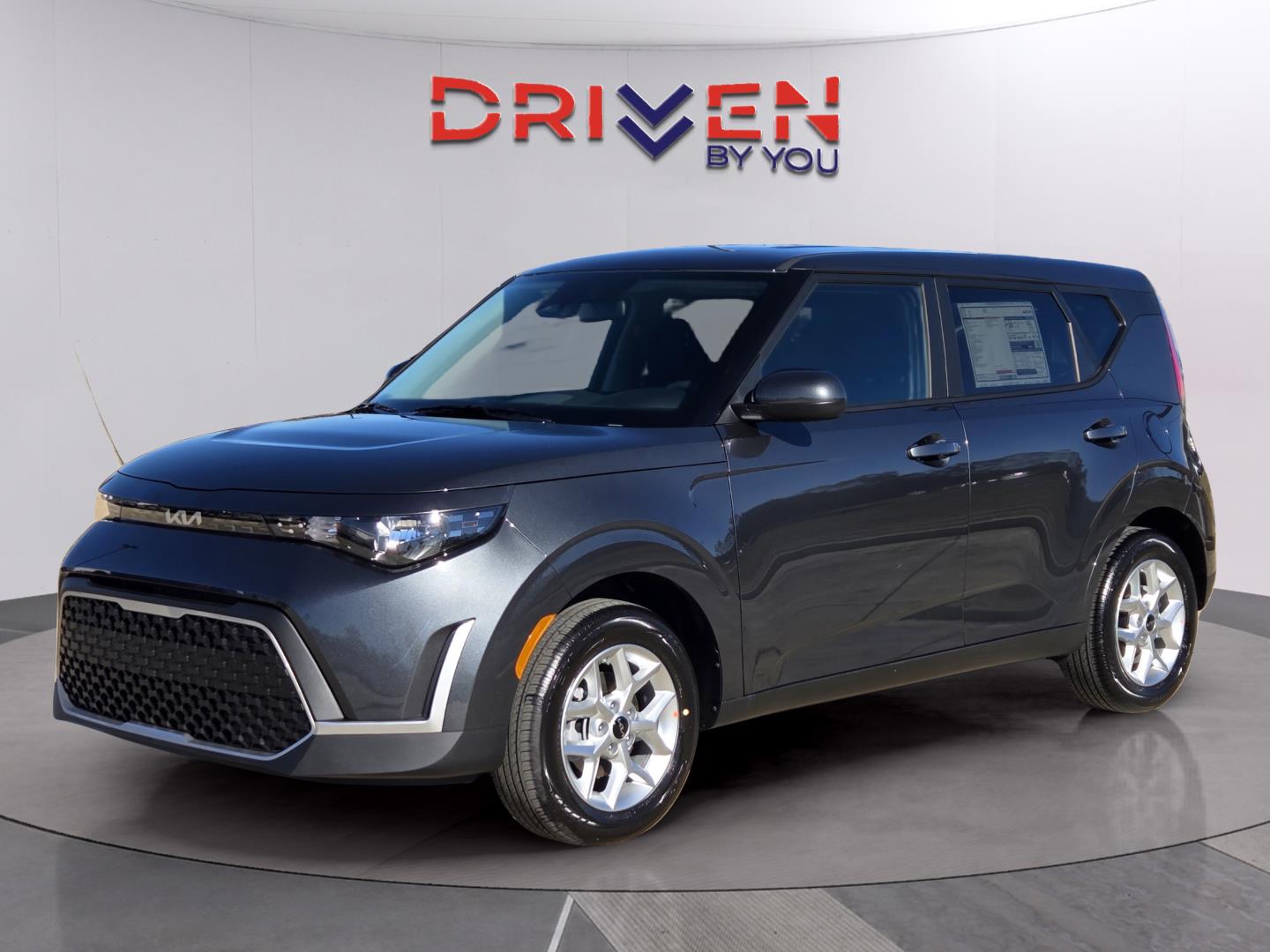 2025 Kia Soul 2.0L LX IVT's photo