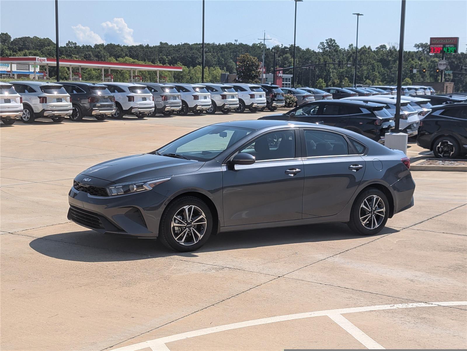 Gravity Gray 2024 Kia Forte Sedan Front-Wheel Drive Continuously Variable Transmission