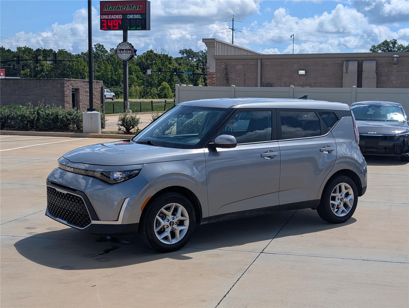 Steel Gray 2025 Kia Soul SUV / Crossover Front-Wheel Drive Continuously Variable Transmission