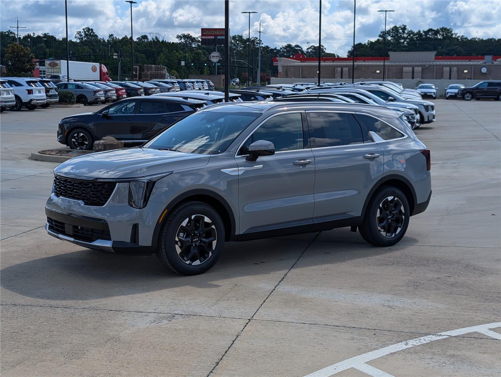 Wolf Gray 2026 Kia Sorento SUV / Crossover Front-Wheel Drive Automatic