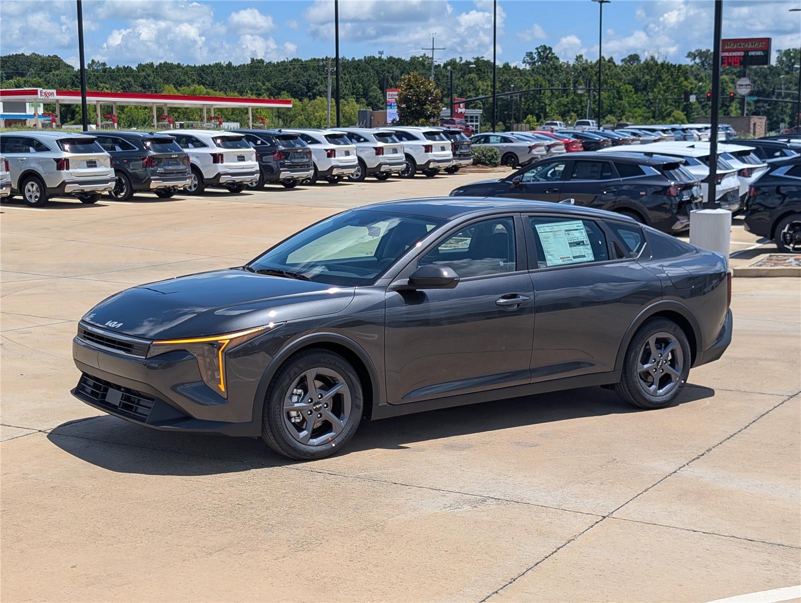 Interstellar Gray 2026 Kia K4 Sedan Front-Wheel Drive Continuously Variable Transmission