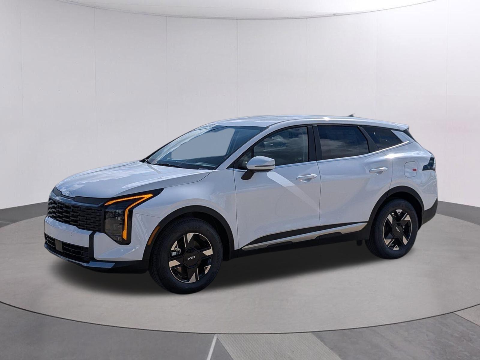 Glacial White Pearl 2026 Kia Sportage SUV / Crossover Front-Wheel Drive Automatic