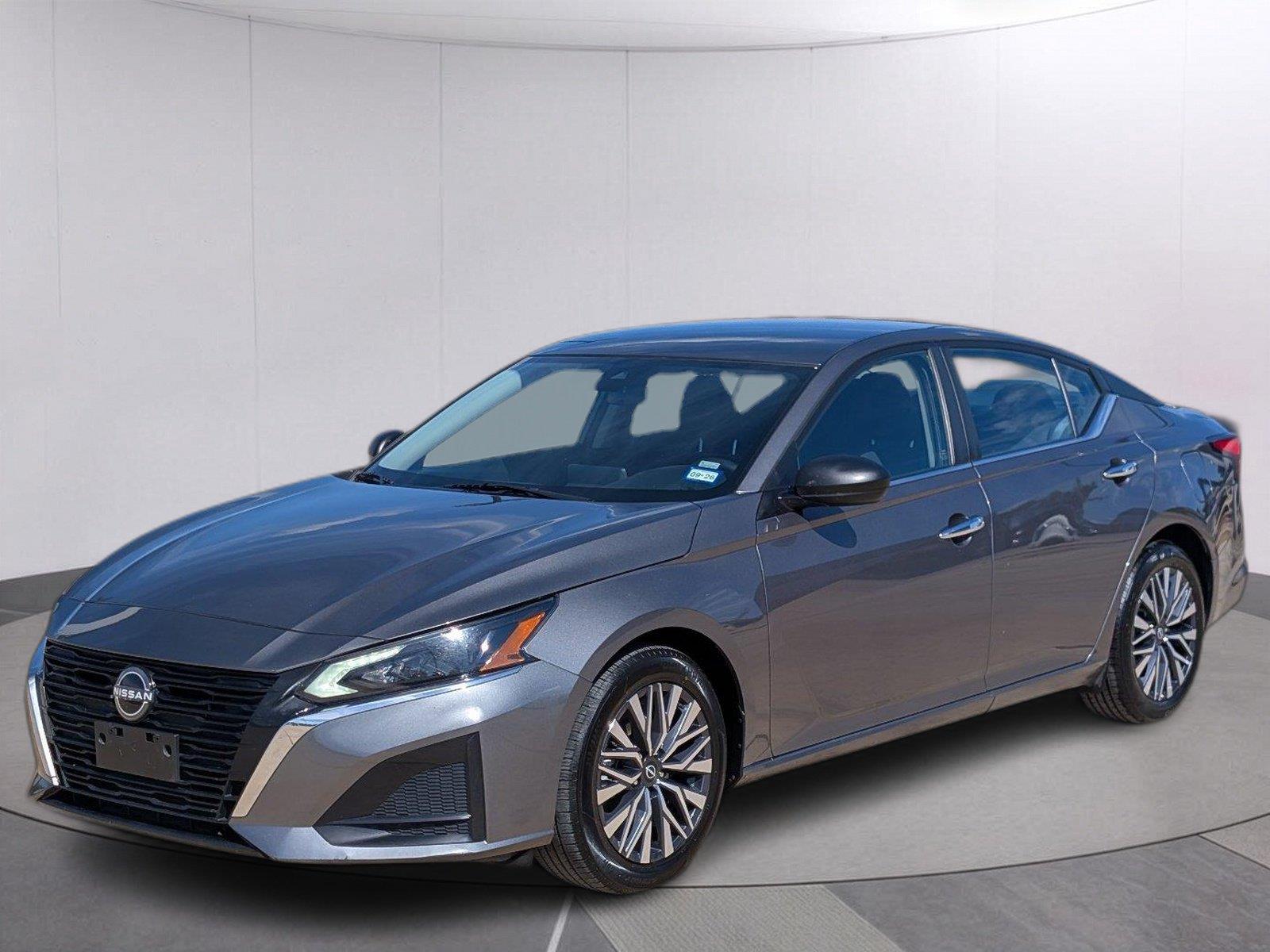 Gray (Gun Metallic) 2025 Nissan Altima Sedan Front-Wheel Drive Continuously Variable Transmission