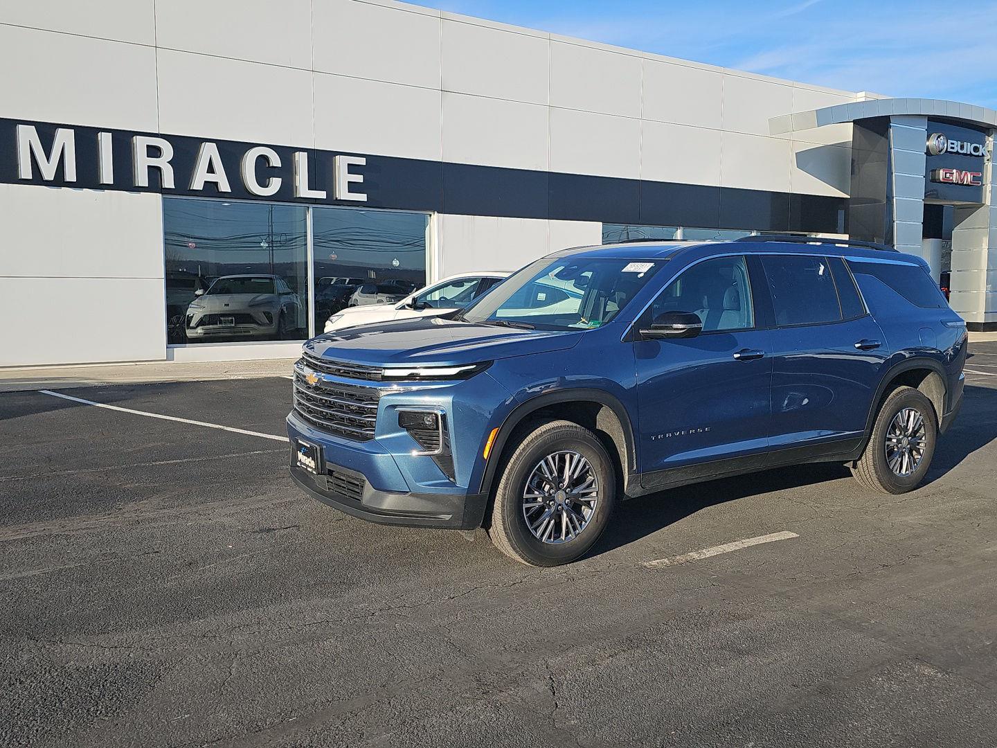 2025 Chevrolet Traverse LT AWD