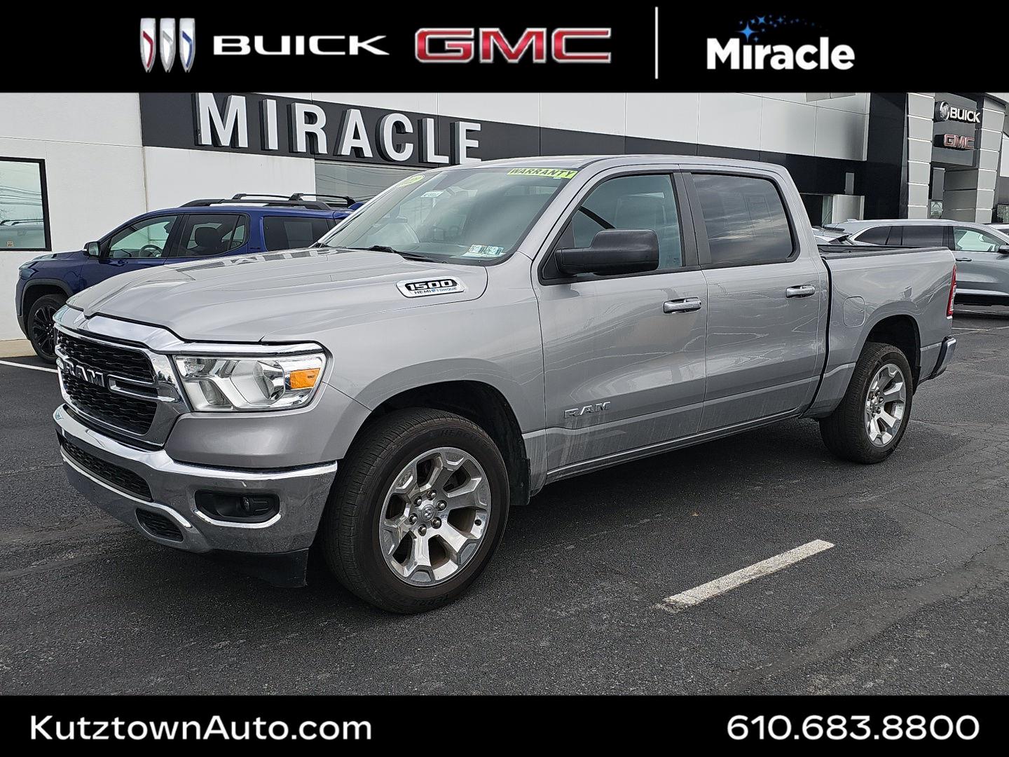 2022 RAM 1500 Big Horn/Lone Star 4x4 Crew Cab 5'7's photo
