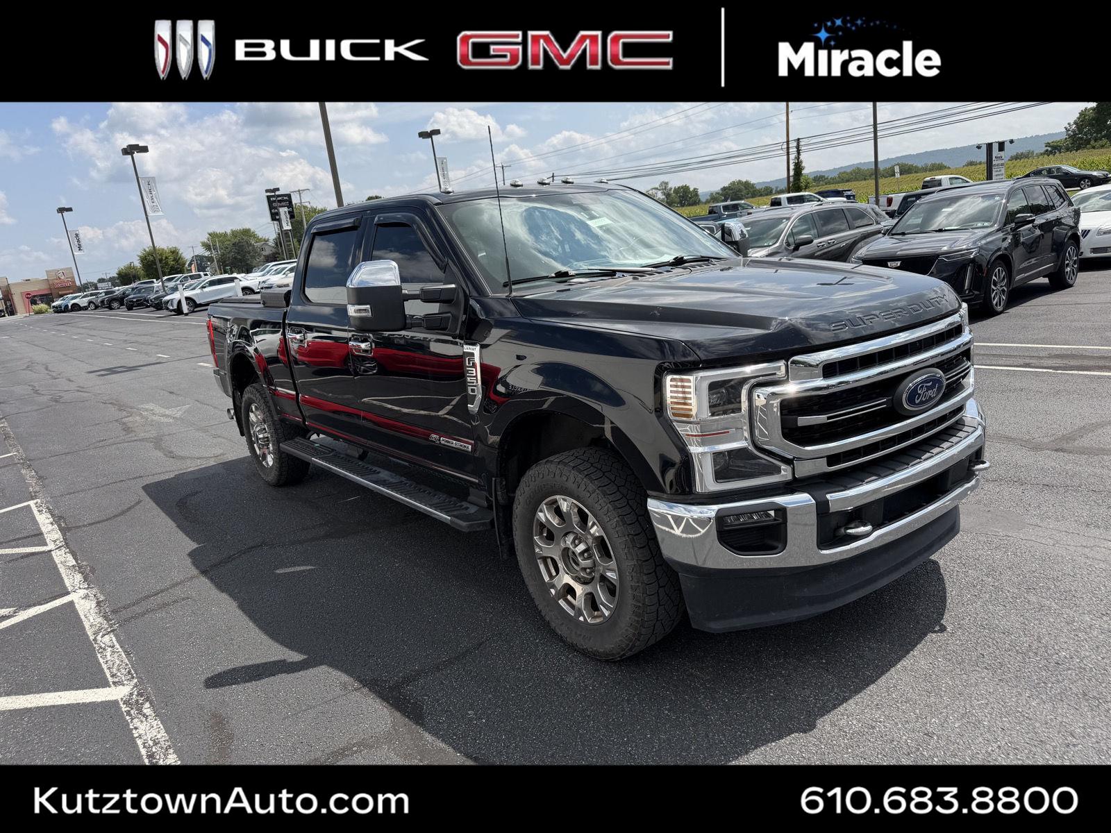 Agate Black Metallic 2022 Ford F-350 Super Duty Pickup Truck Four-Wheel Drive Automatic
