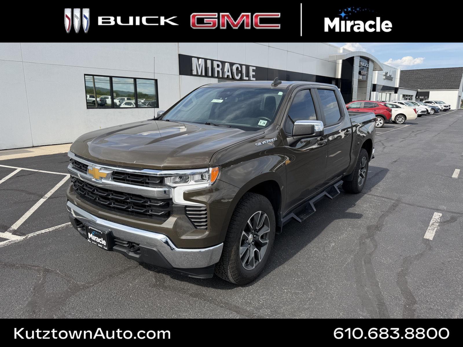 Dark Ash Metallic 2023 Chevrolet Silverado 1500 Pickup Truck Four-Wheel Drive 8-Speed Automatic
