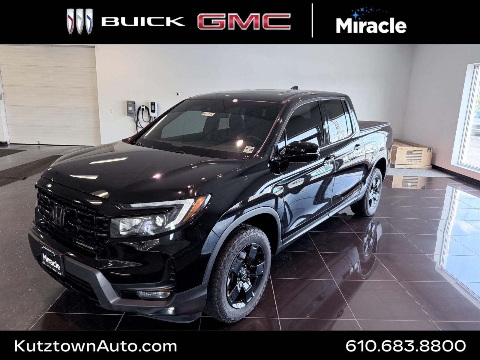 Crystal Black Pearl 2024 Honda Ridgeline Pickup Truck All-Wheel Drive Automatic