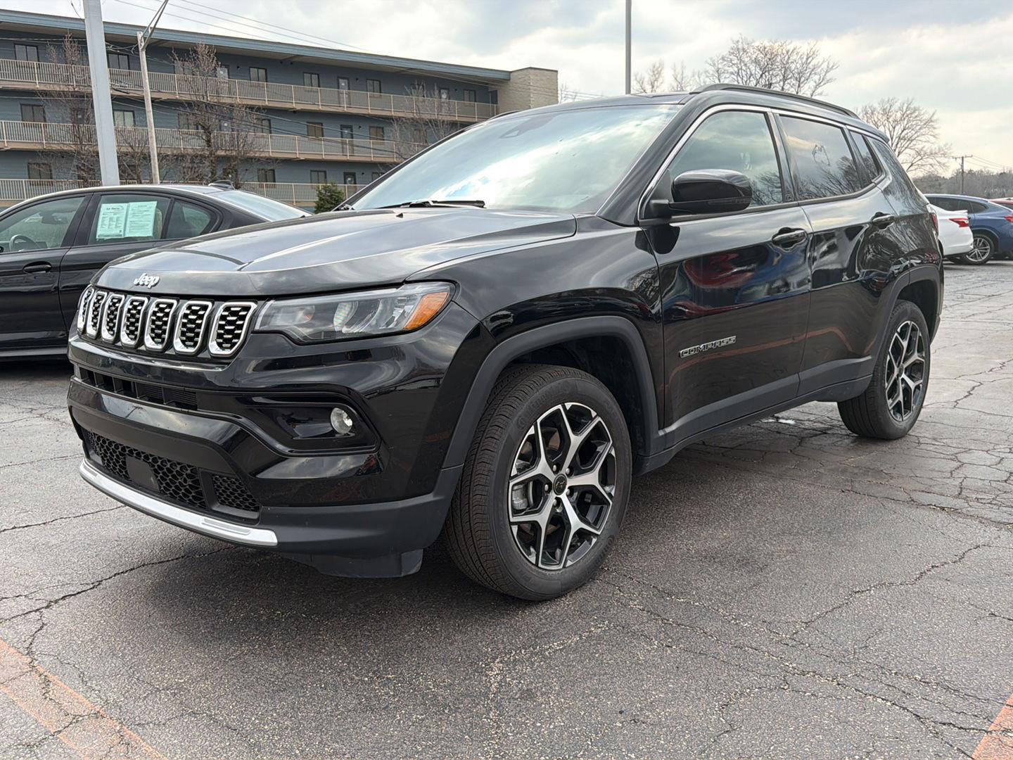 Diamond Black Crystal Pearlcoat 2025 Jeep Compass Limited 4WD SUV / Crossover Four-Wheel Drive 8-Speed Automatic
