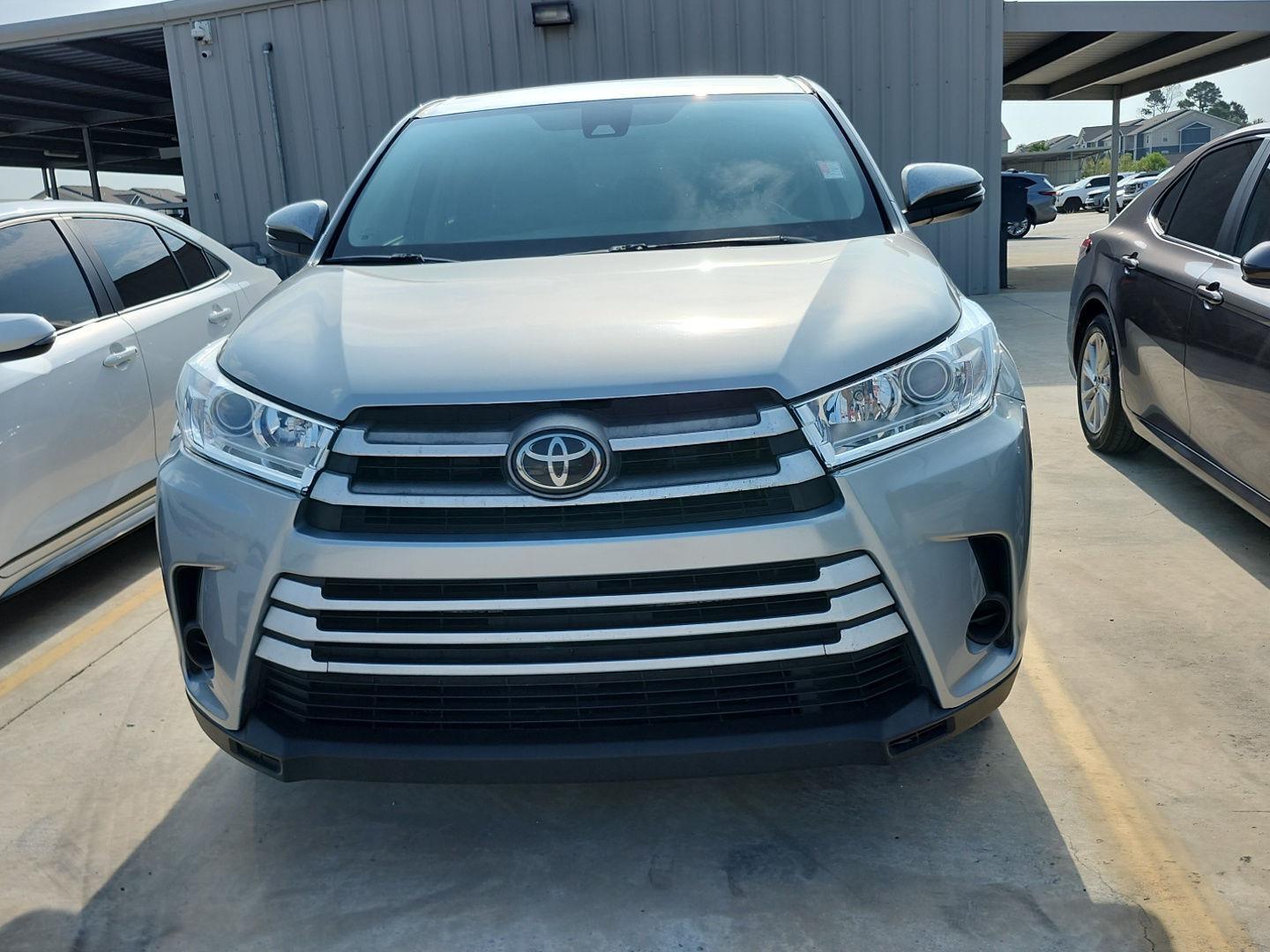 Used 2017 Toyota Highlander SUV