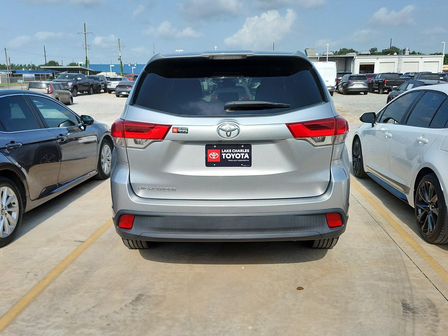 Used 2017 Toyota Highlander SUV