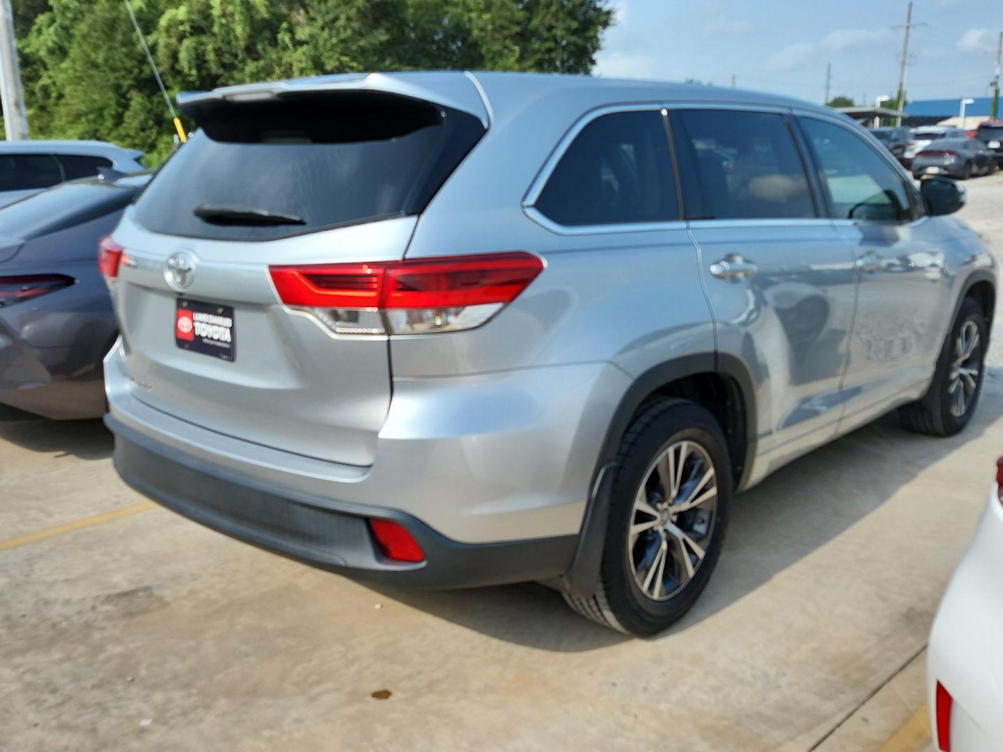 Used 2017 Toyota Highlander SUV