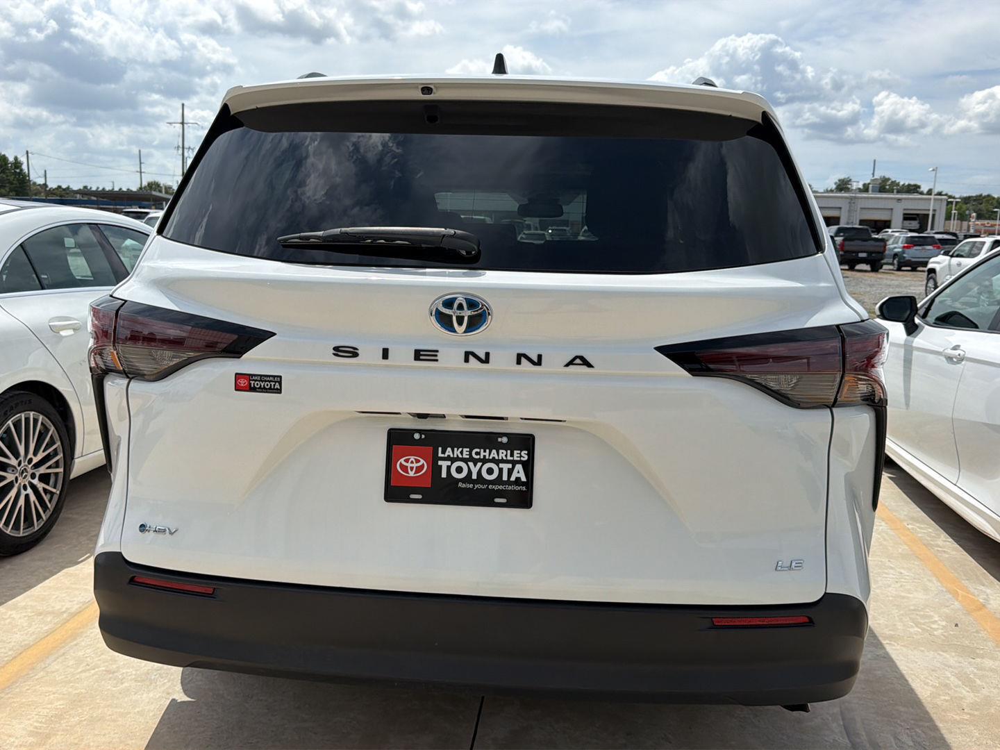 Used 2025 Toyota Sienna Van