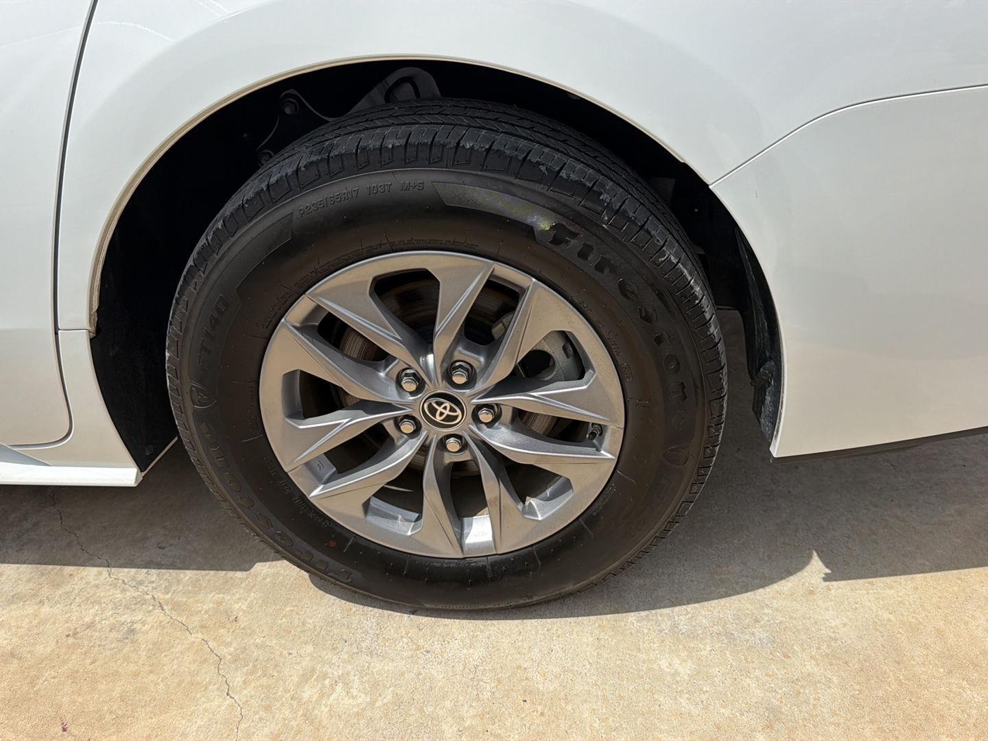 Used 2025 Toyota Sienna Van