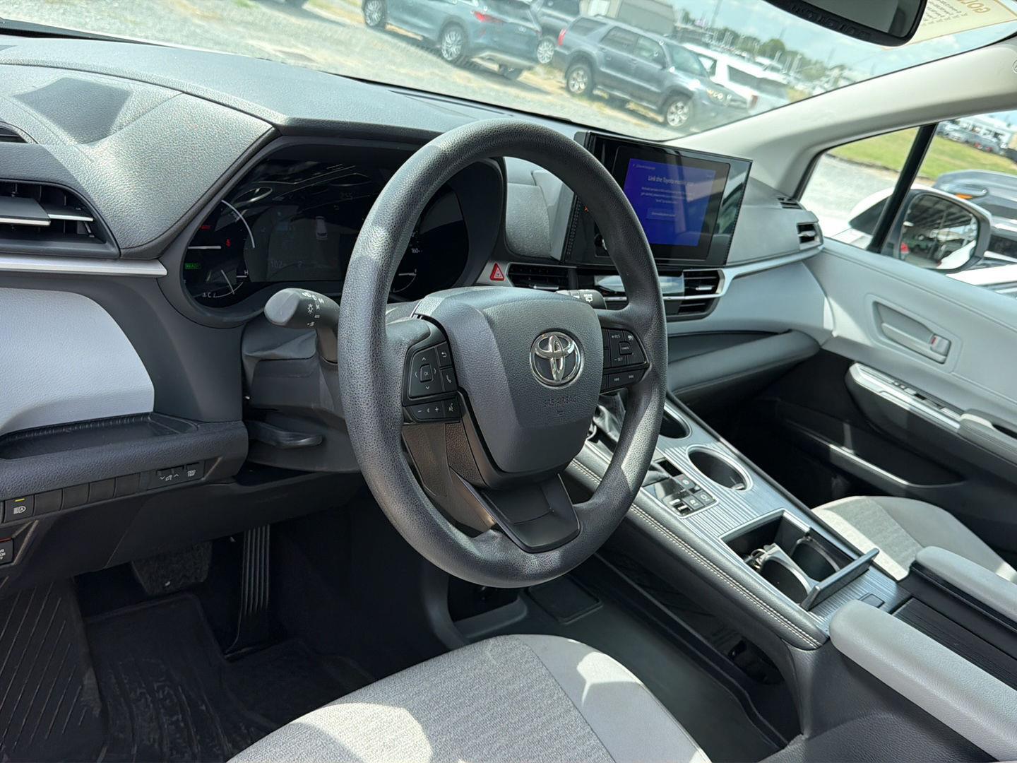 Used 2025 Toyota Sienna Van