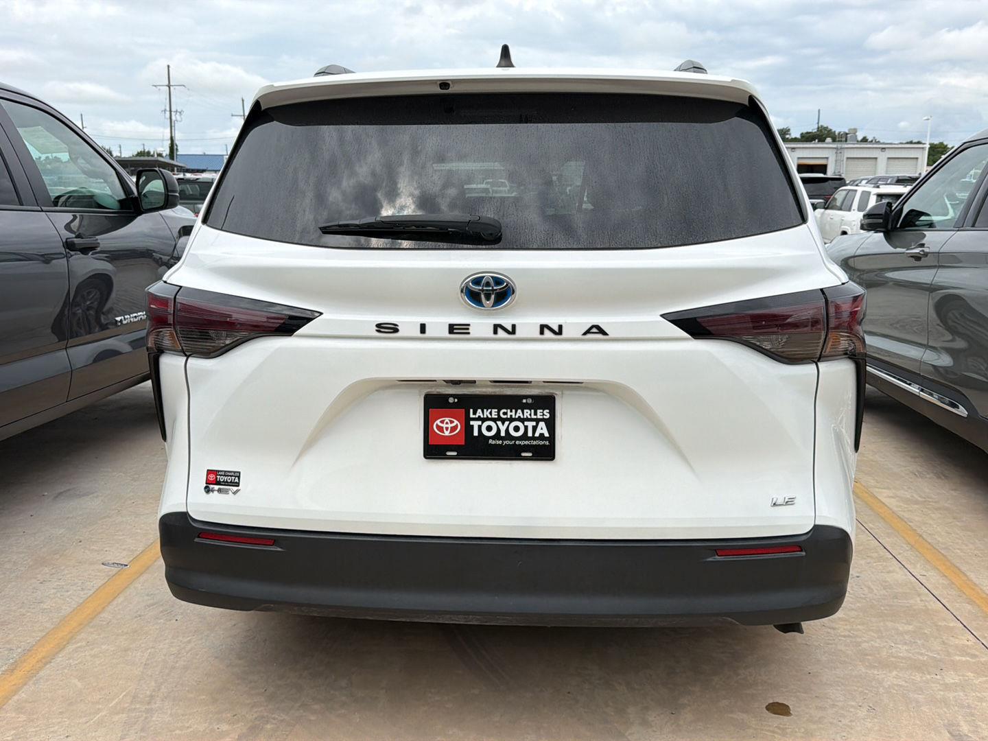 Used 2025 Toyota Sienna Van