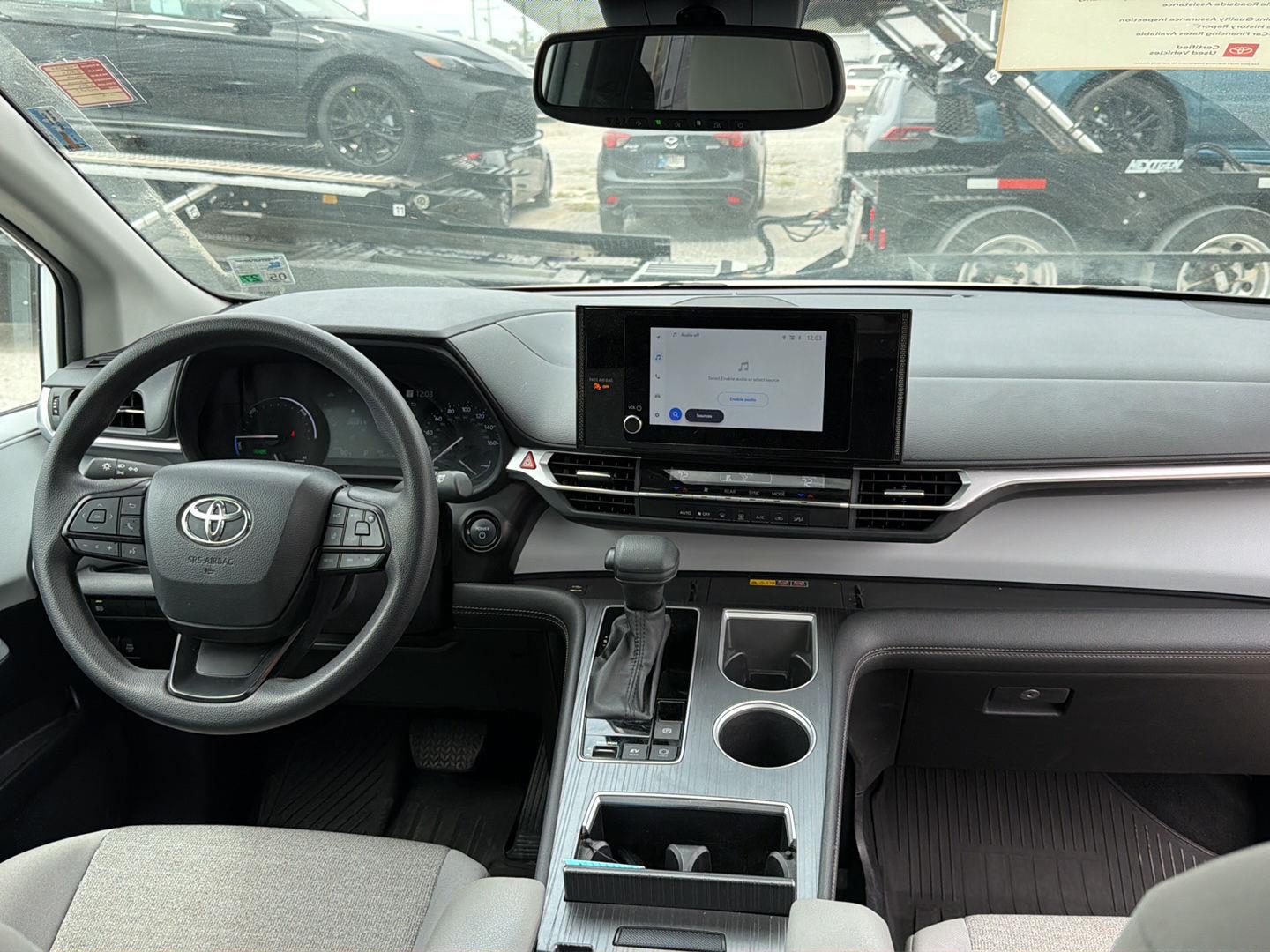 Used 2025 Toyota Sienna Van