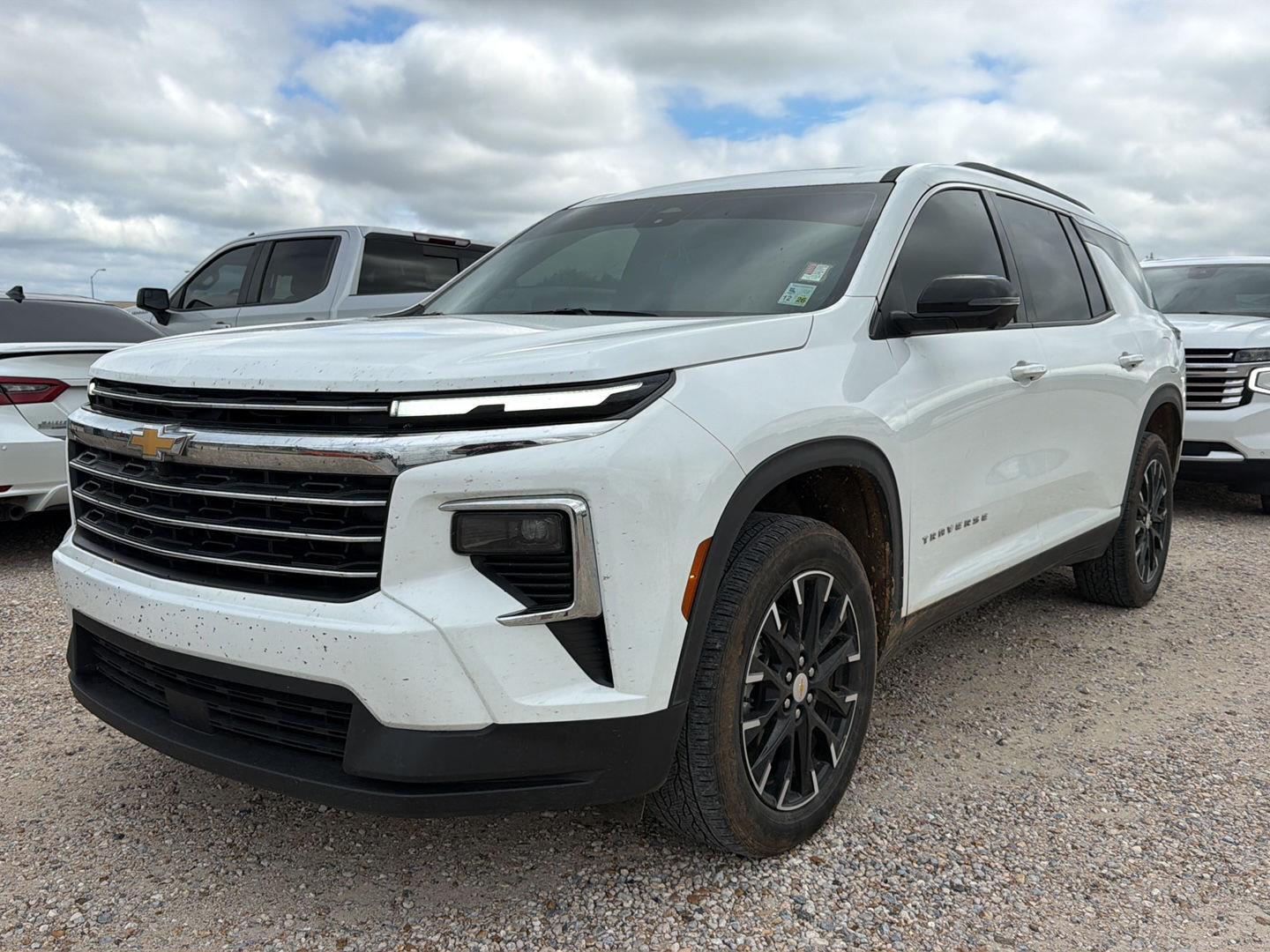 Used 2025 Chevrolet Traverse SUV