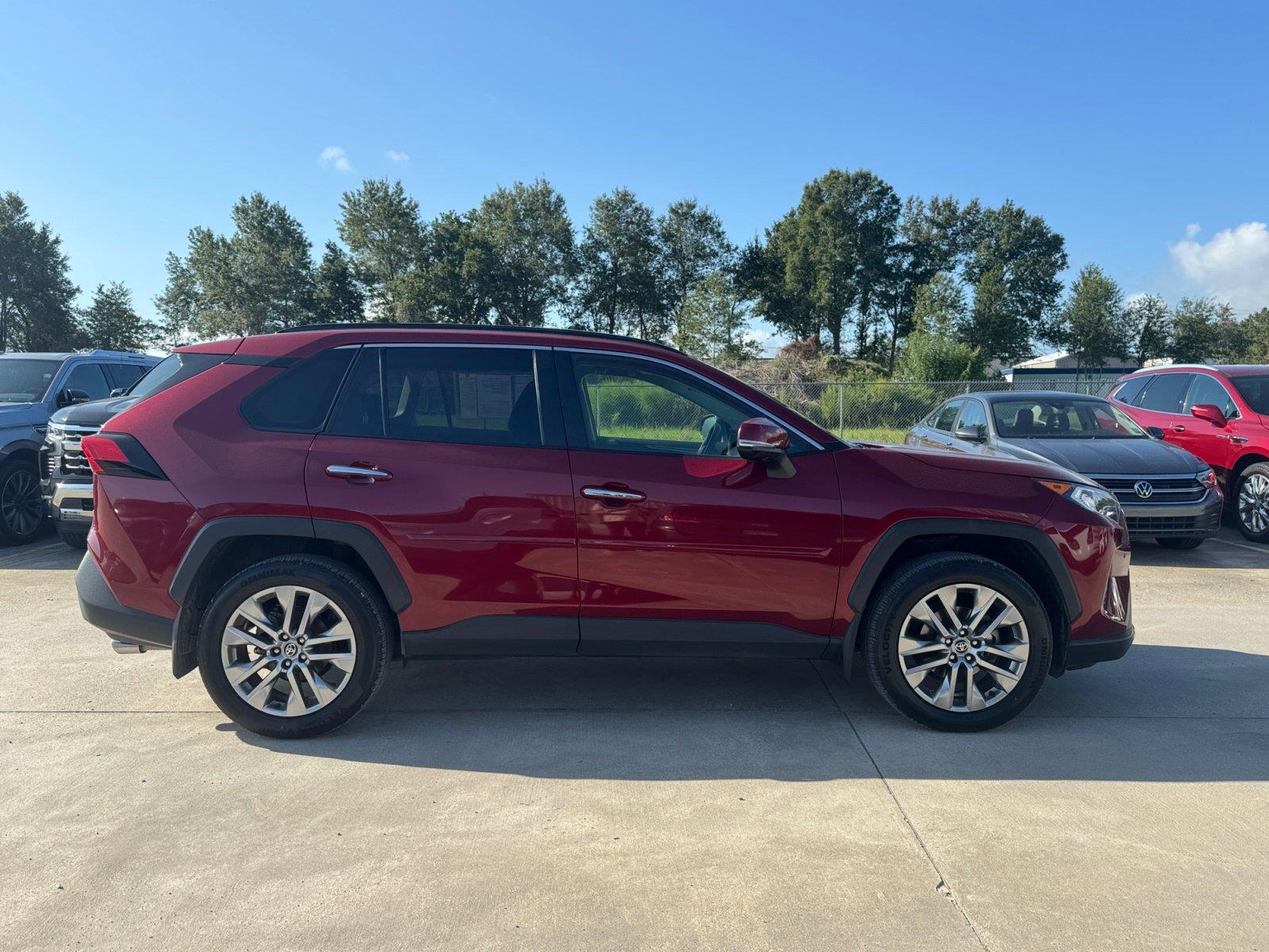 Used 2021 Toyota RAV4 SUV