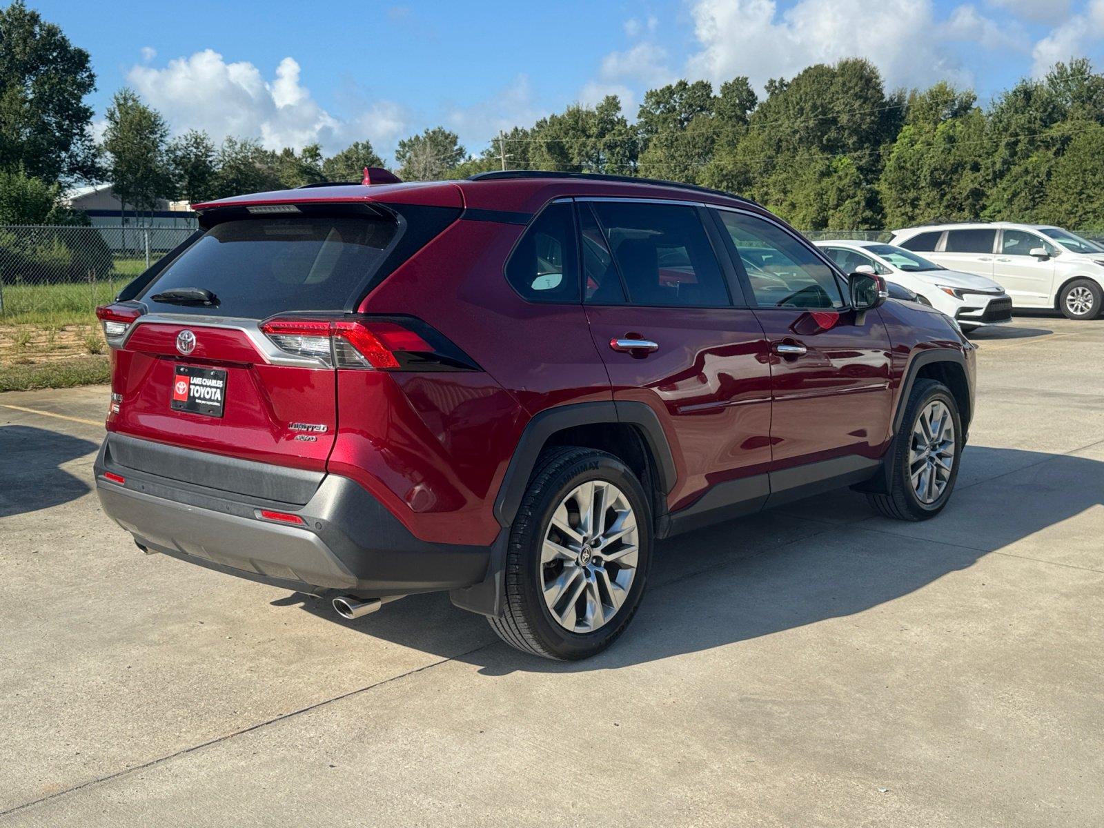 Used 2021 Toyota RAV4 SUV