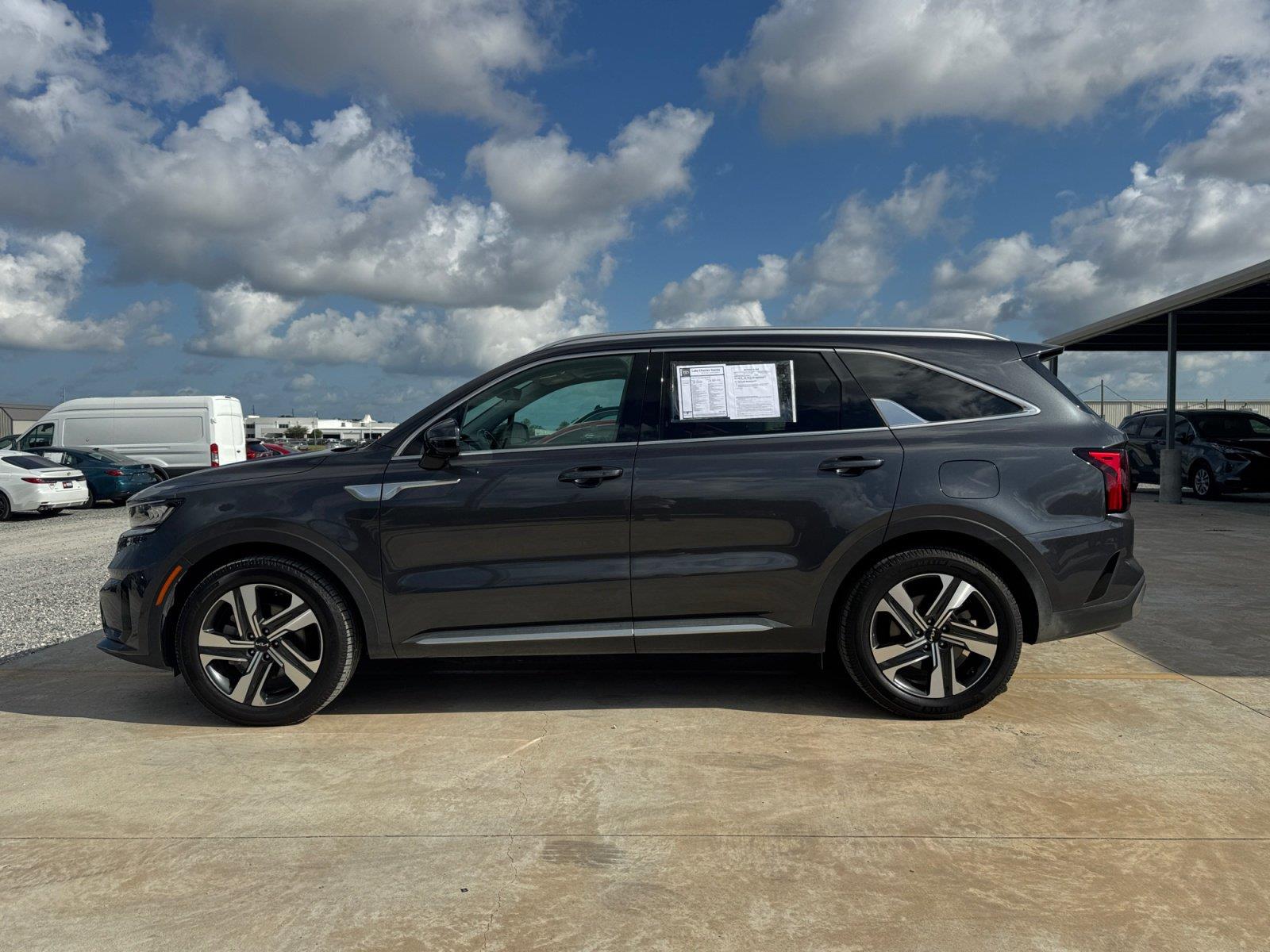 Used 2022 Kia Sorento Hybrid SUV