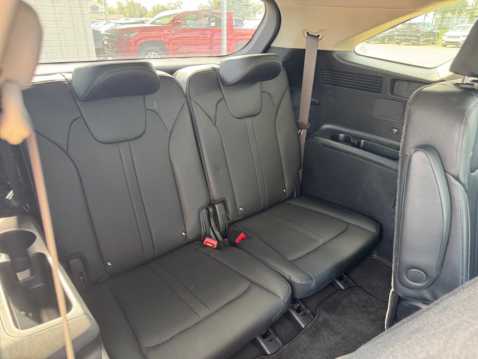 Used 2022 Kia Sorento Hybrid SUV