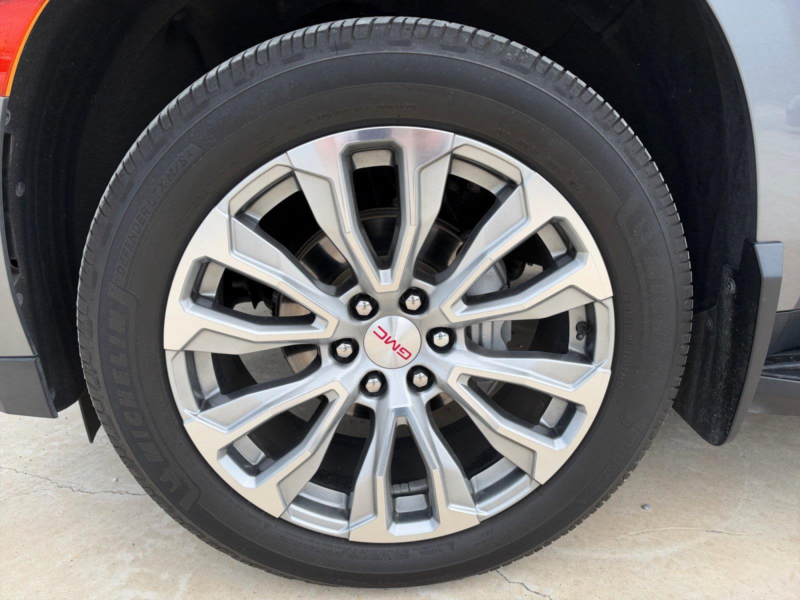Used 2022 GMC Yukon XL SUV