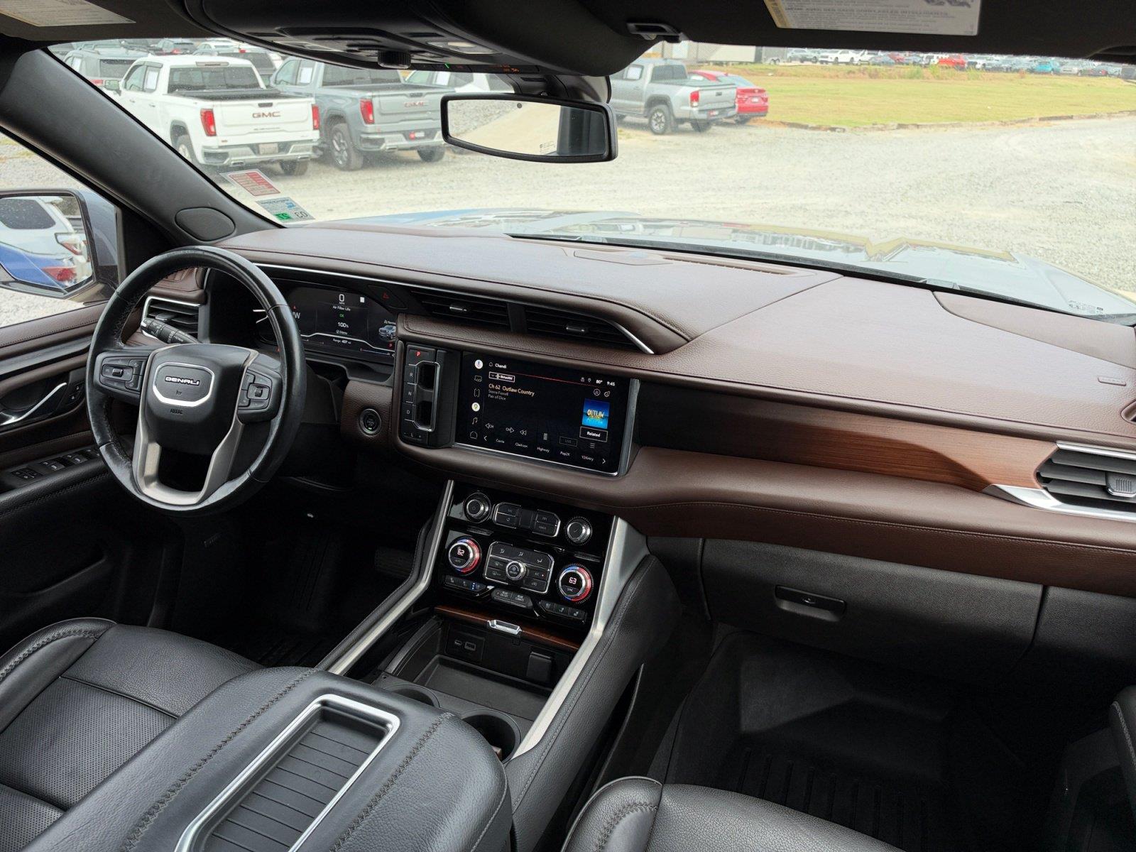 Used 2022 GMC Yukon XL SUV