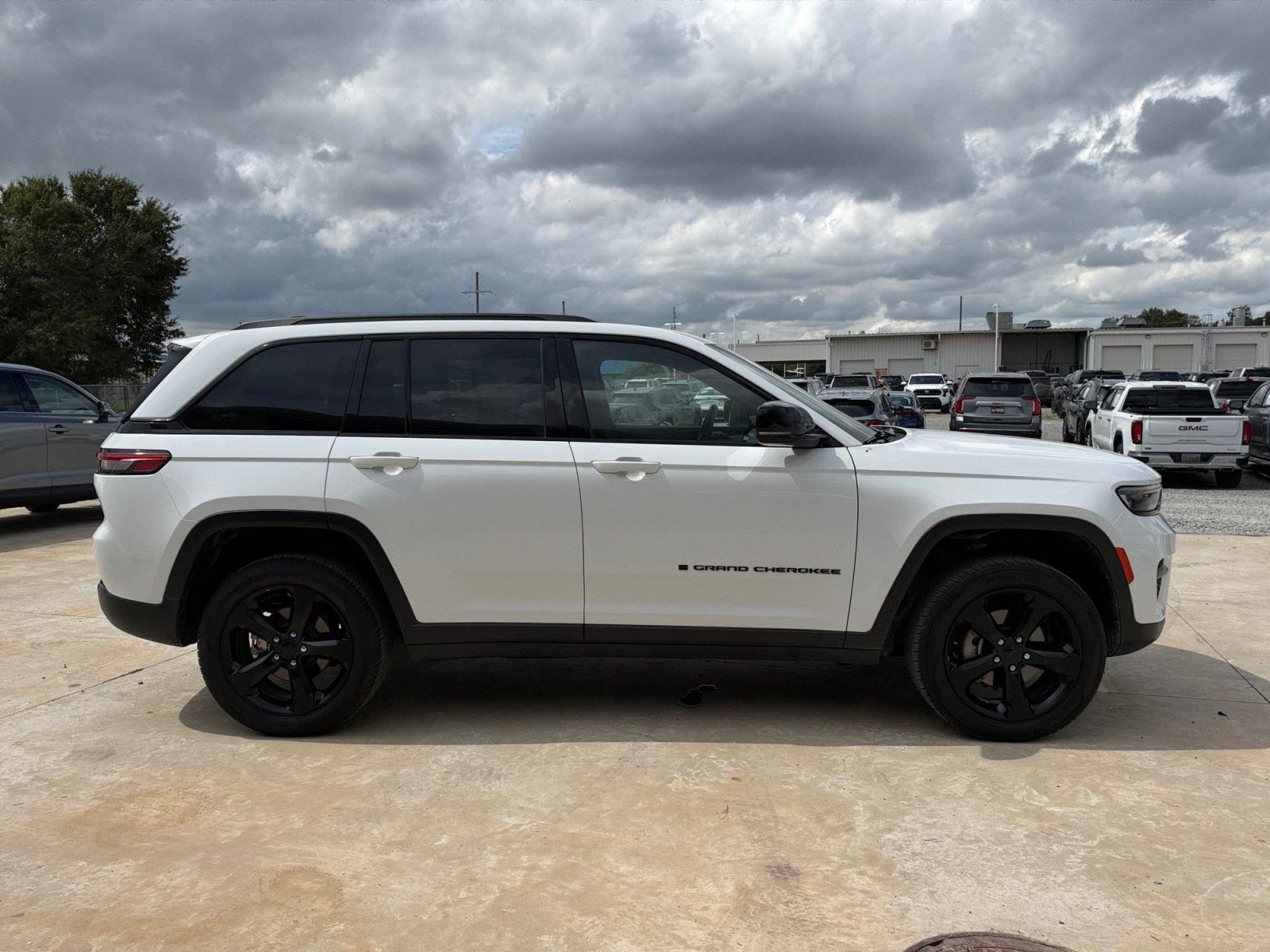 Used 2022 Jeep Grand Cherokee SUV