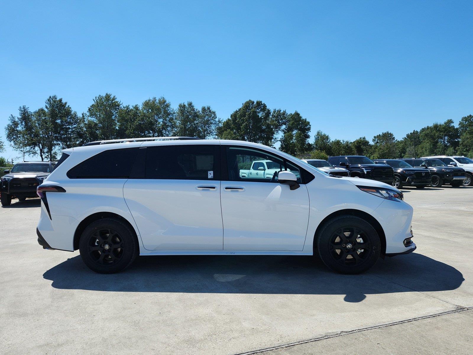 New 2026 Toyota Sienna Van