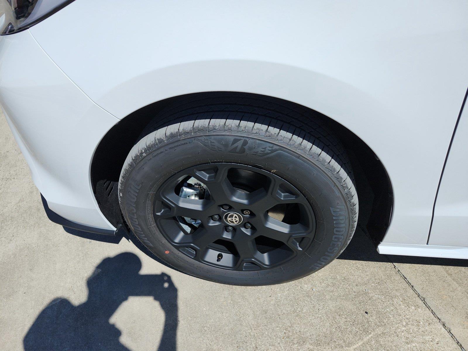 New 2026 Toyota Sienna Van
