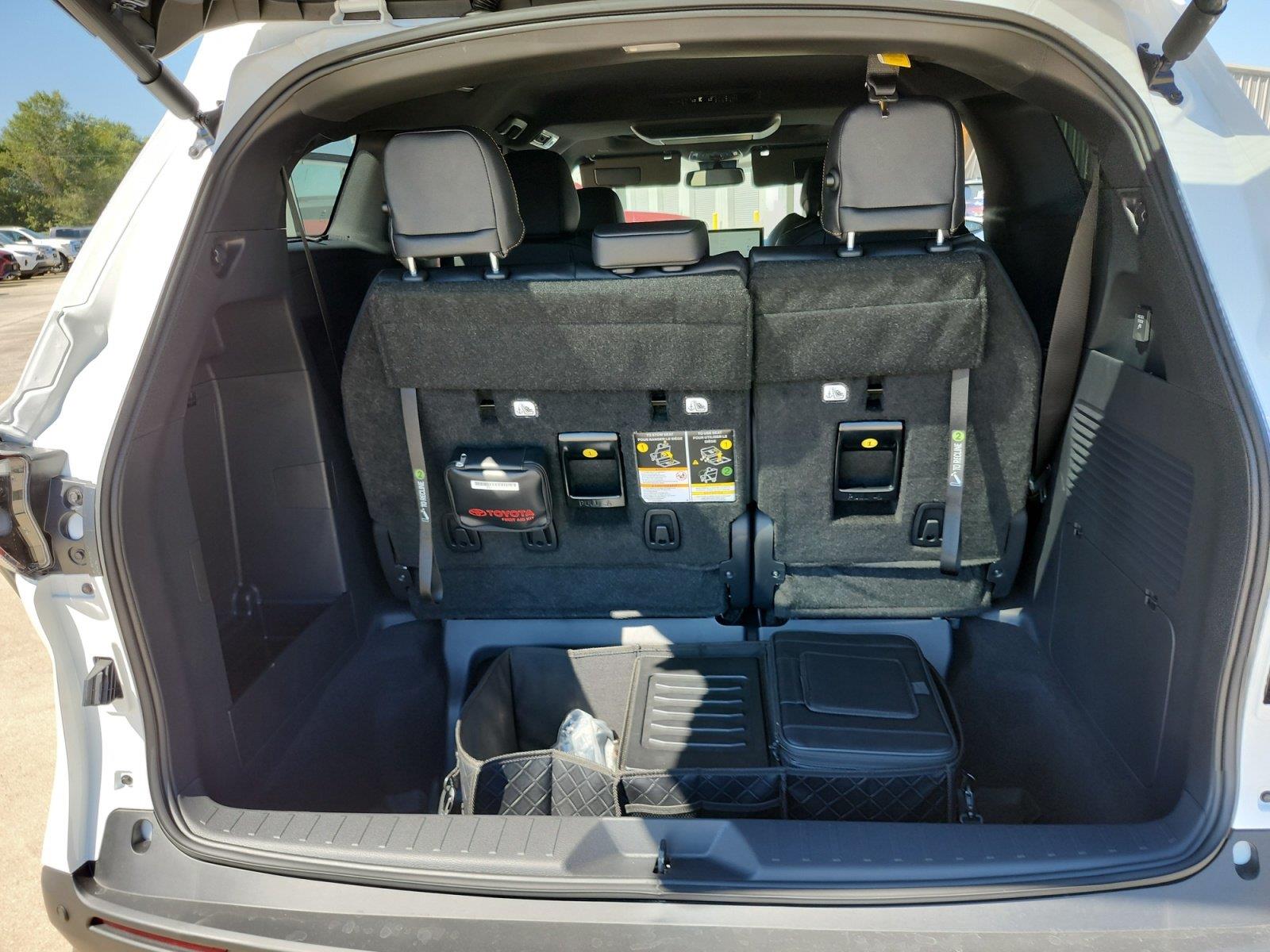New 2026 Toyota Sienna Van