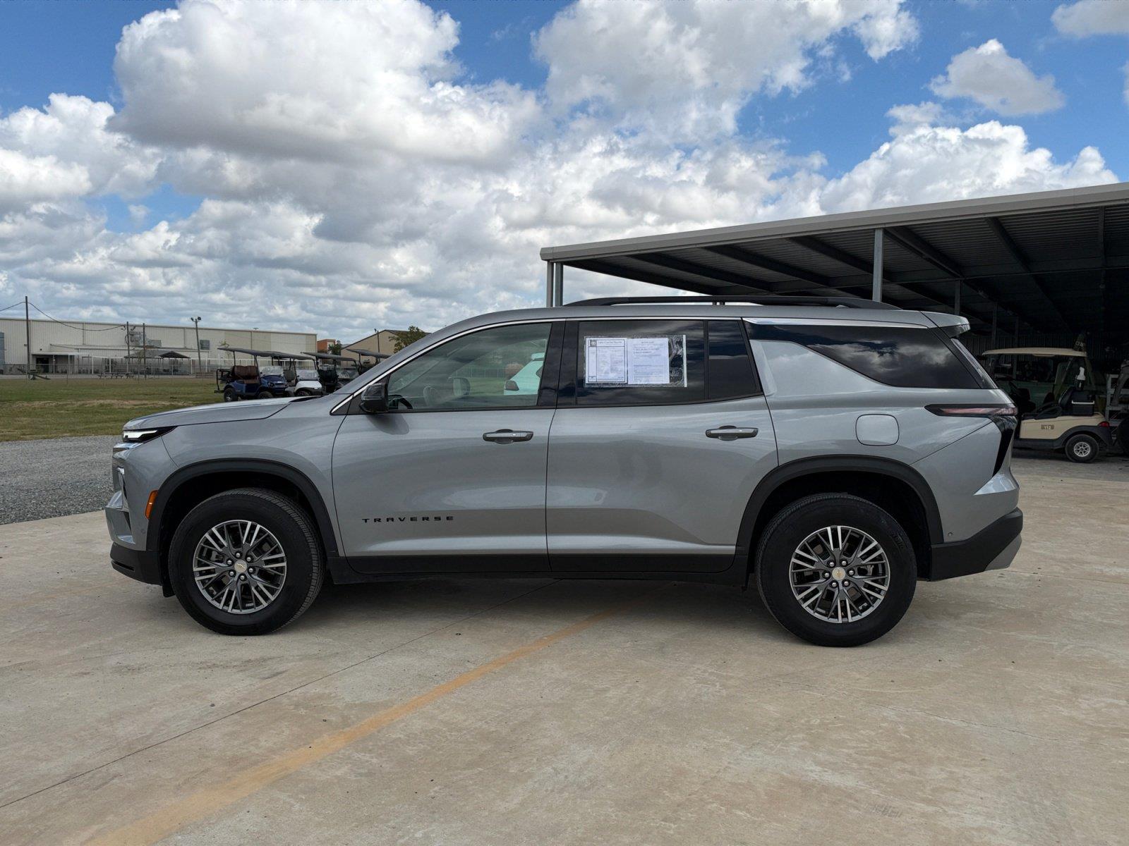 Used 2024 Chevrolet Traverse SUV