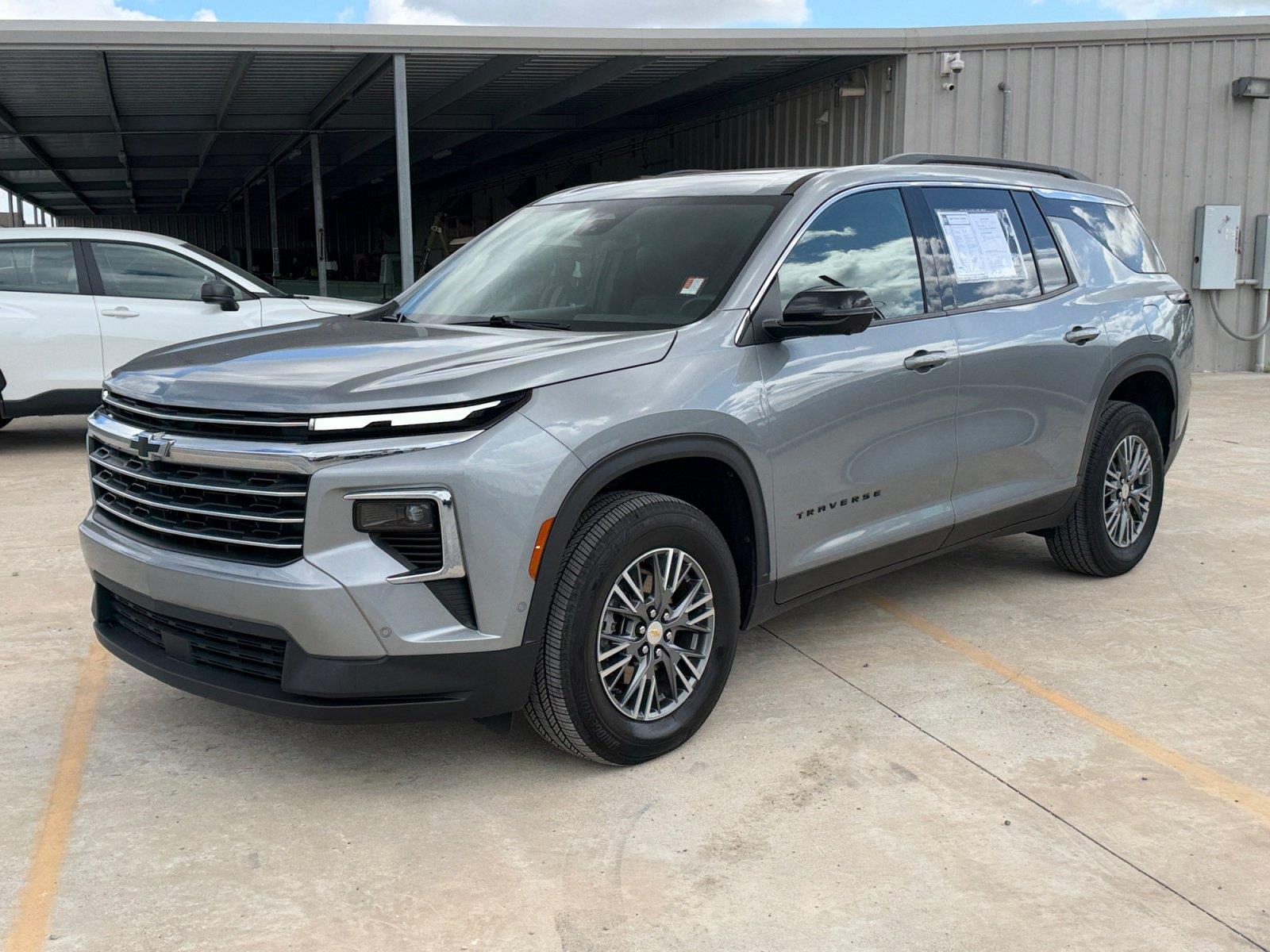 Used 2024 Chevrolet Traverse SUV