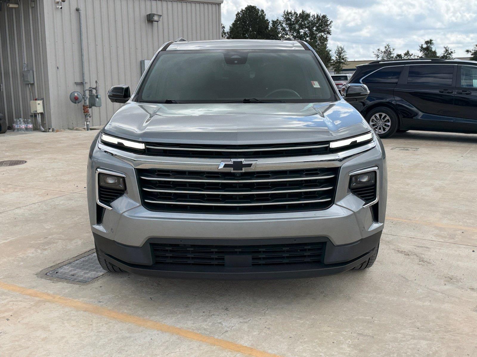 Used 2024 Chevrolet Traverse SUV
