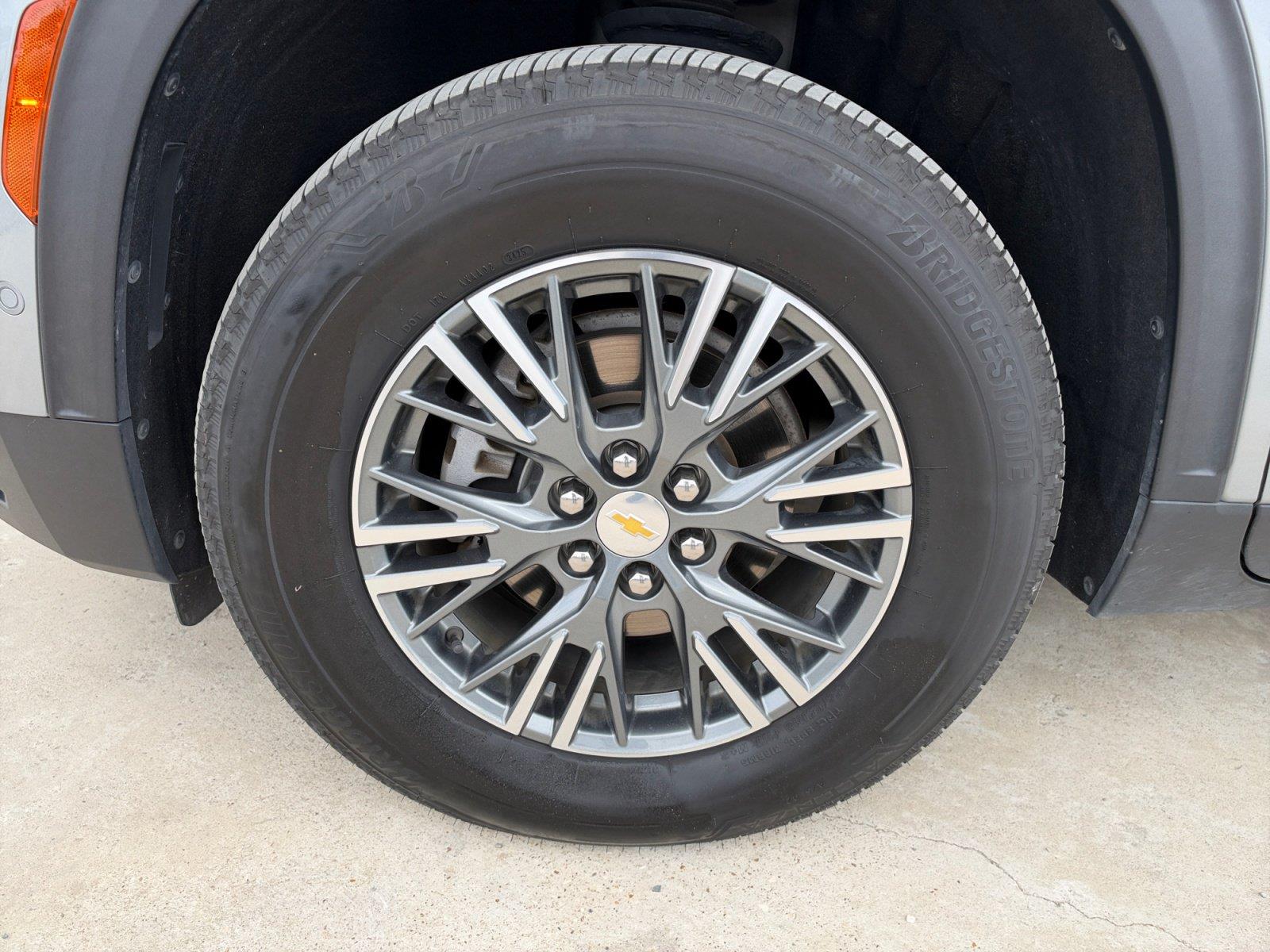Used 2024 Chevrolet Traverse SUV