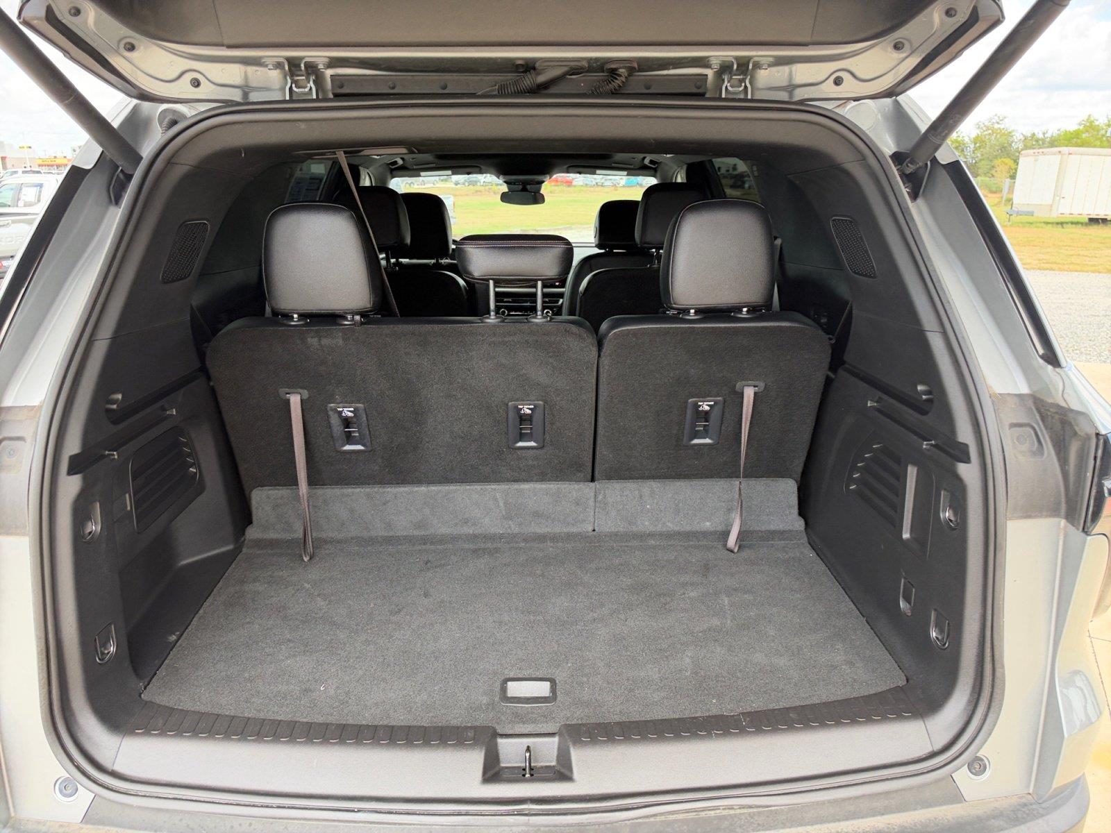 Used 2024 Chevrolet Traverse SUV
