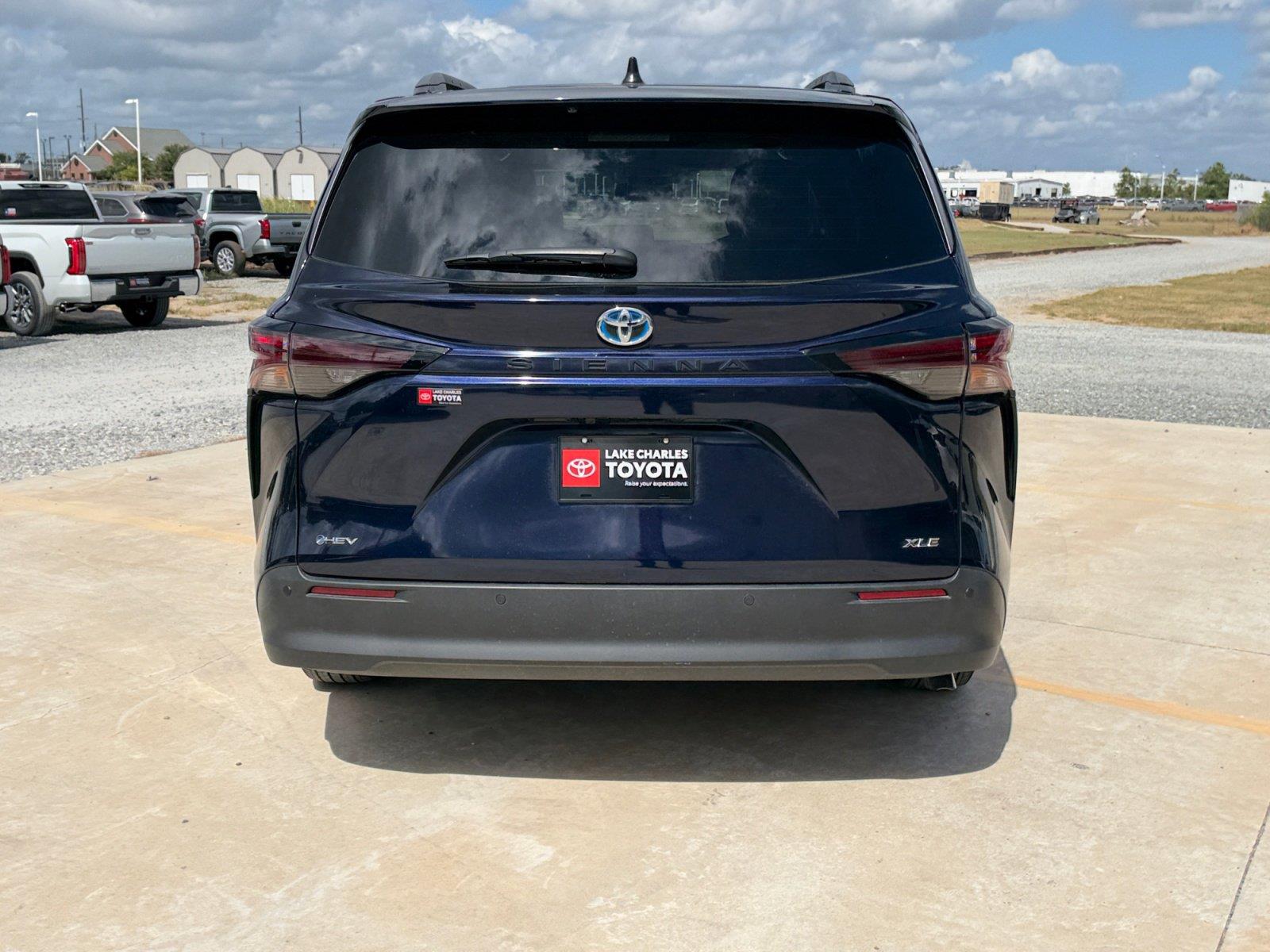 Used 2025 Toyota Sienna Van