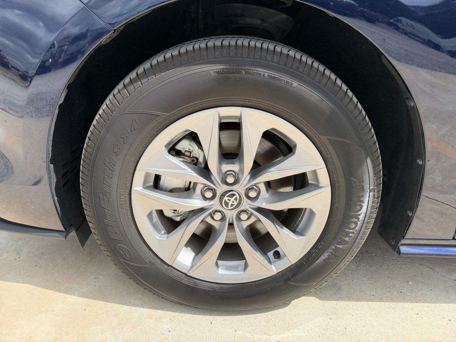 Used 2025 Toyota Sienna Van