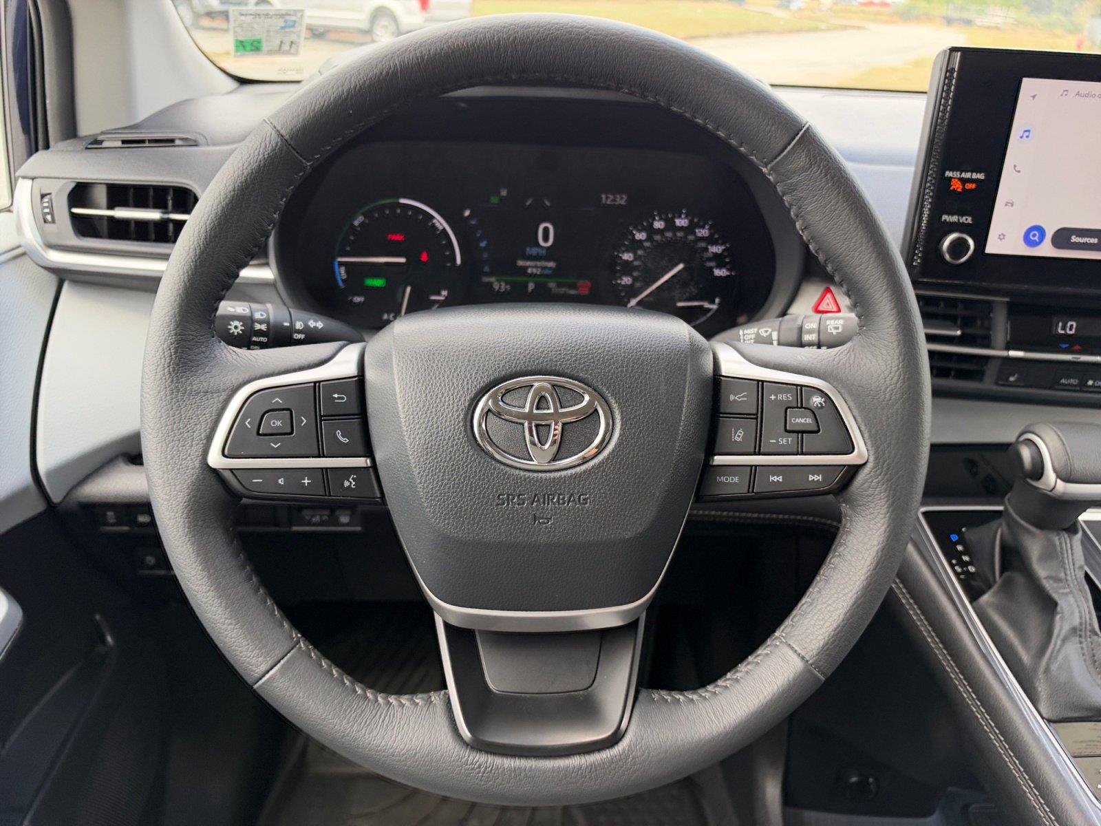 Used 2025 Toyota Sienna Van