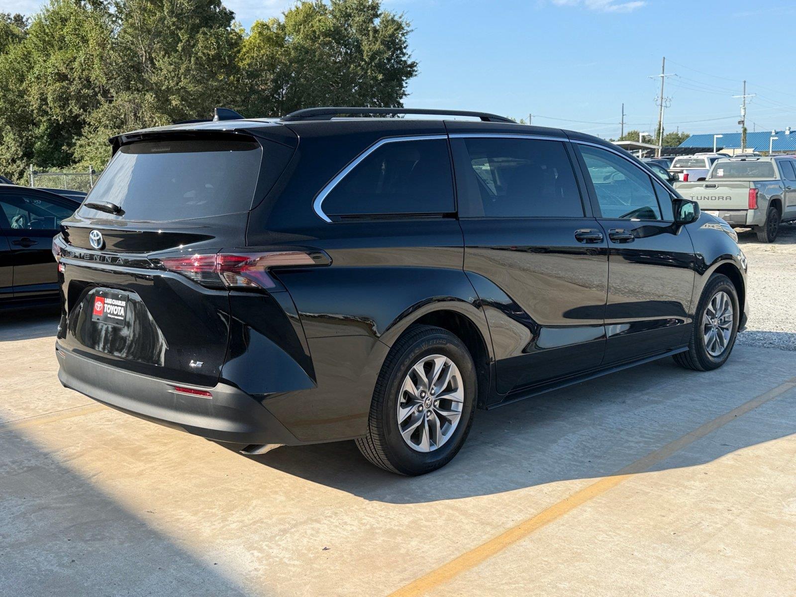 Used 2025 Toyota Sienna Van